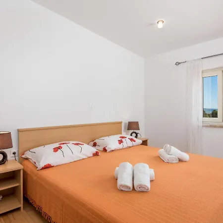 Baretuni By Interhome *